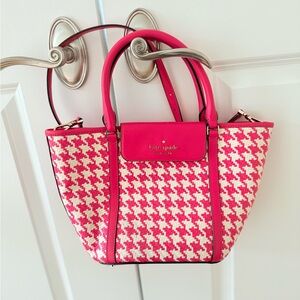 Kate Spade Cruise Medium Tote Woven Houndstooth PINK / White $399